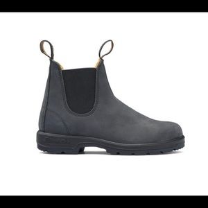 Blundstones 587